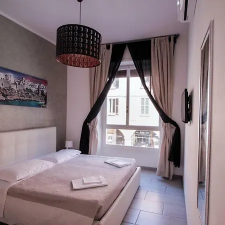 La & Bed & Breakfast 4*