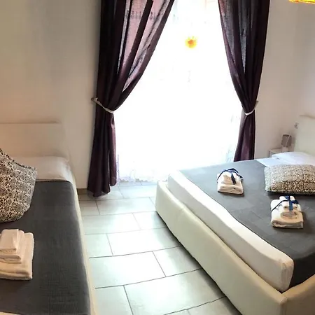 Bed & Breakfast La &