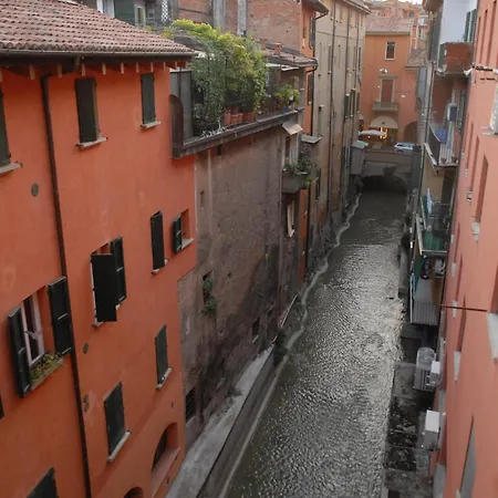 Bed & Breakfast La &