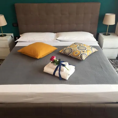 La & Bed and Breakfast