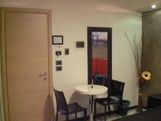 La & Bed and Breakfast